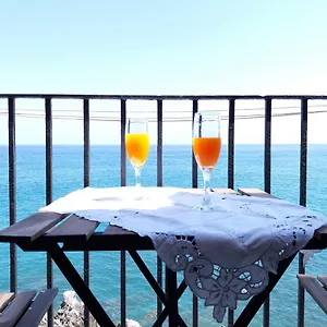 marina-house-cefalu.sicilyhotelsitaly.net/
